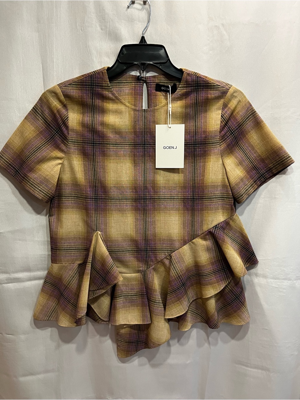 NWT Goen.J Short Sleeve Plaid Asymmetrical Ruffle Hem Blouse Size 6